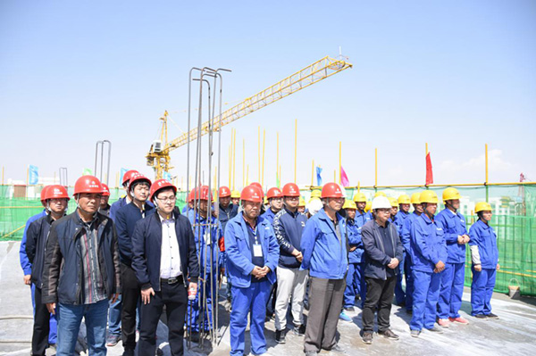 蘭州新區(qū)綜合保稅區(qū)配套公寓樓（二期） 項(xiàng)目一標(biāo)段11#樓實(shí)現(xiàn)提前封頂